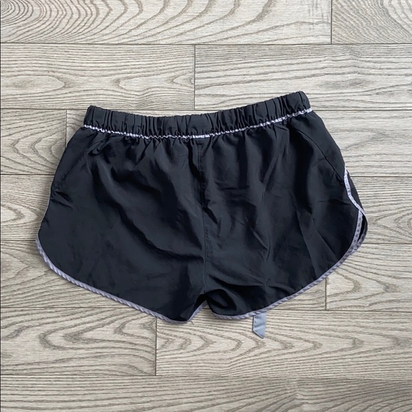 Adidas Climalite Running Shorts - Picture 2 of 4